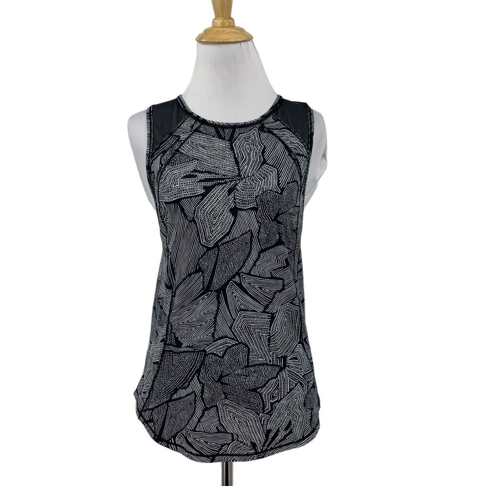 Lululemon Tank top Women 2/4 Black White Sculpt Dottie Tribe Back Mesh Cut Out